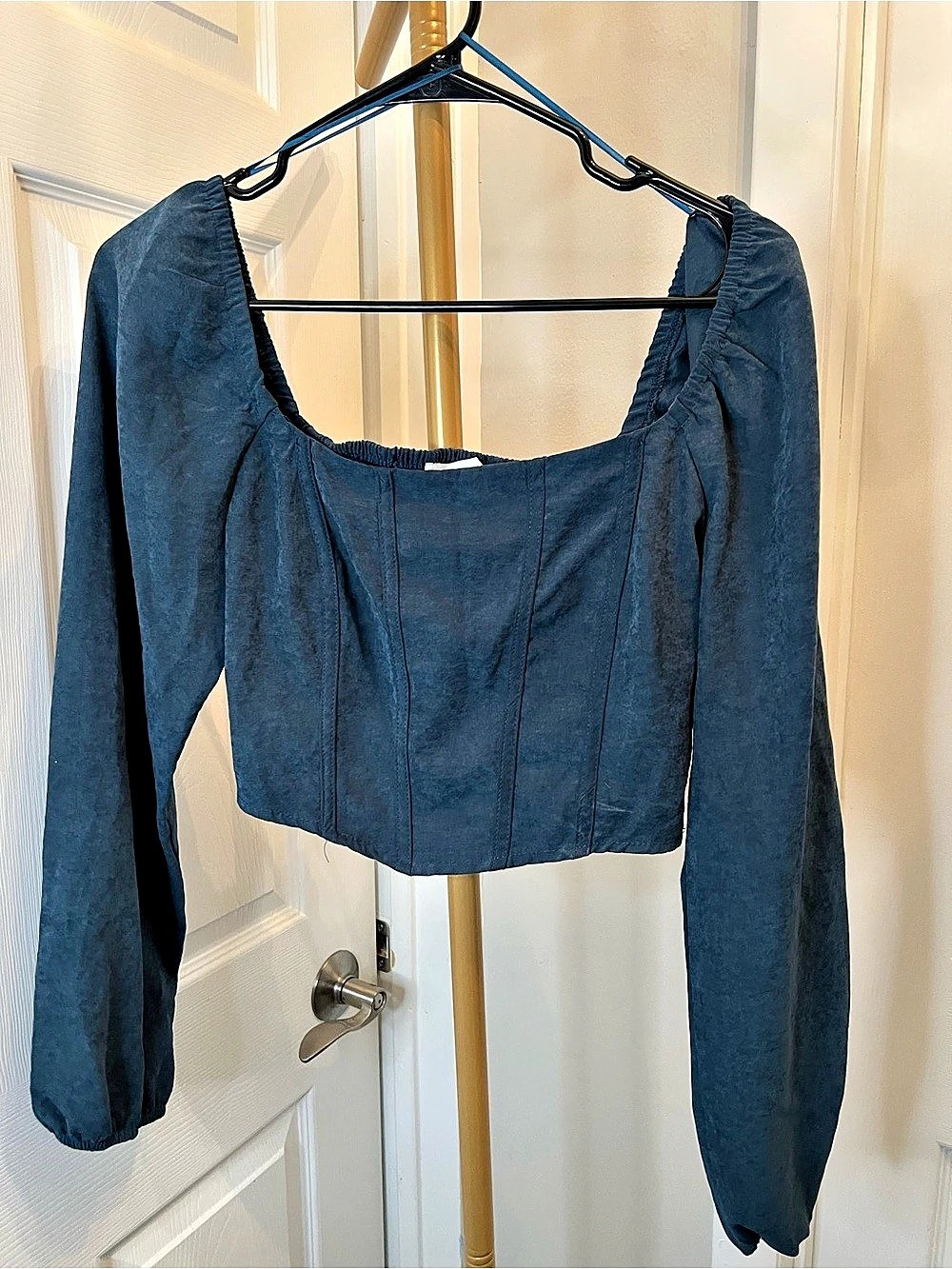KIRĆSĆ Blue Long Sleeve Crop Top
